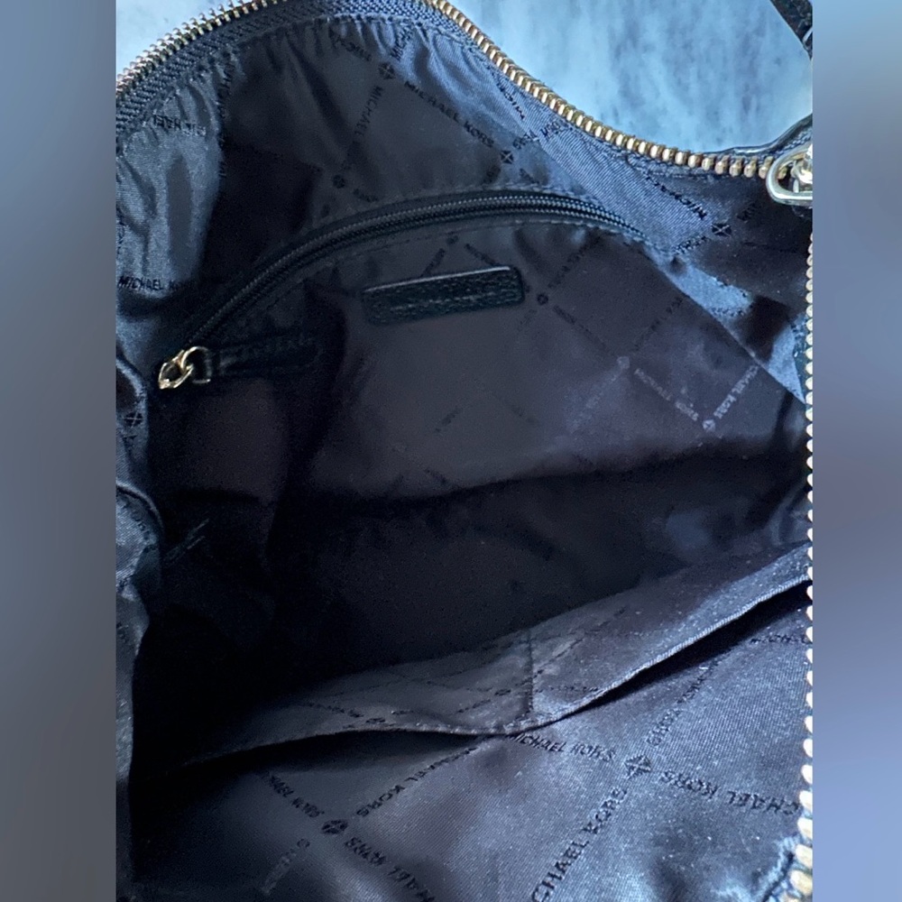 Michael Kors Black Pebbled Leather Shoulder Bag - Picture 11 of 15